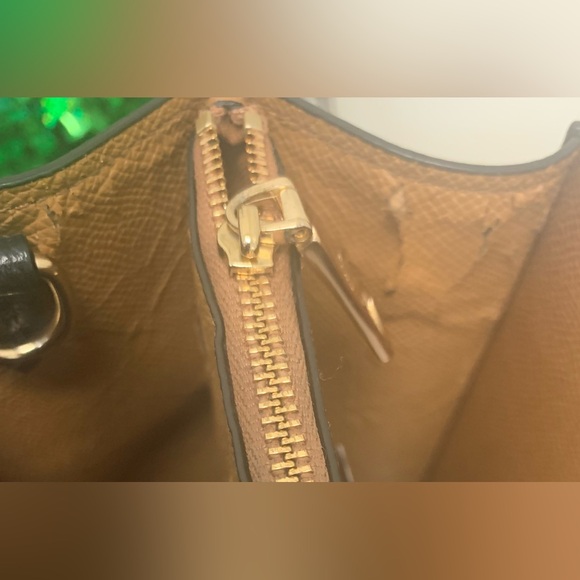 Coach Tote - Picture 14 of 14